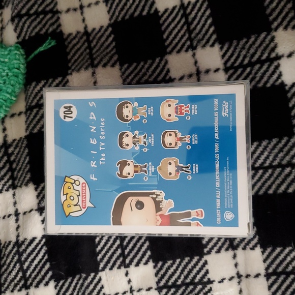 Funko POP! Monica Geller Vinyl Figure - Red, Black, White - Picture 3 of 6